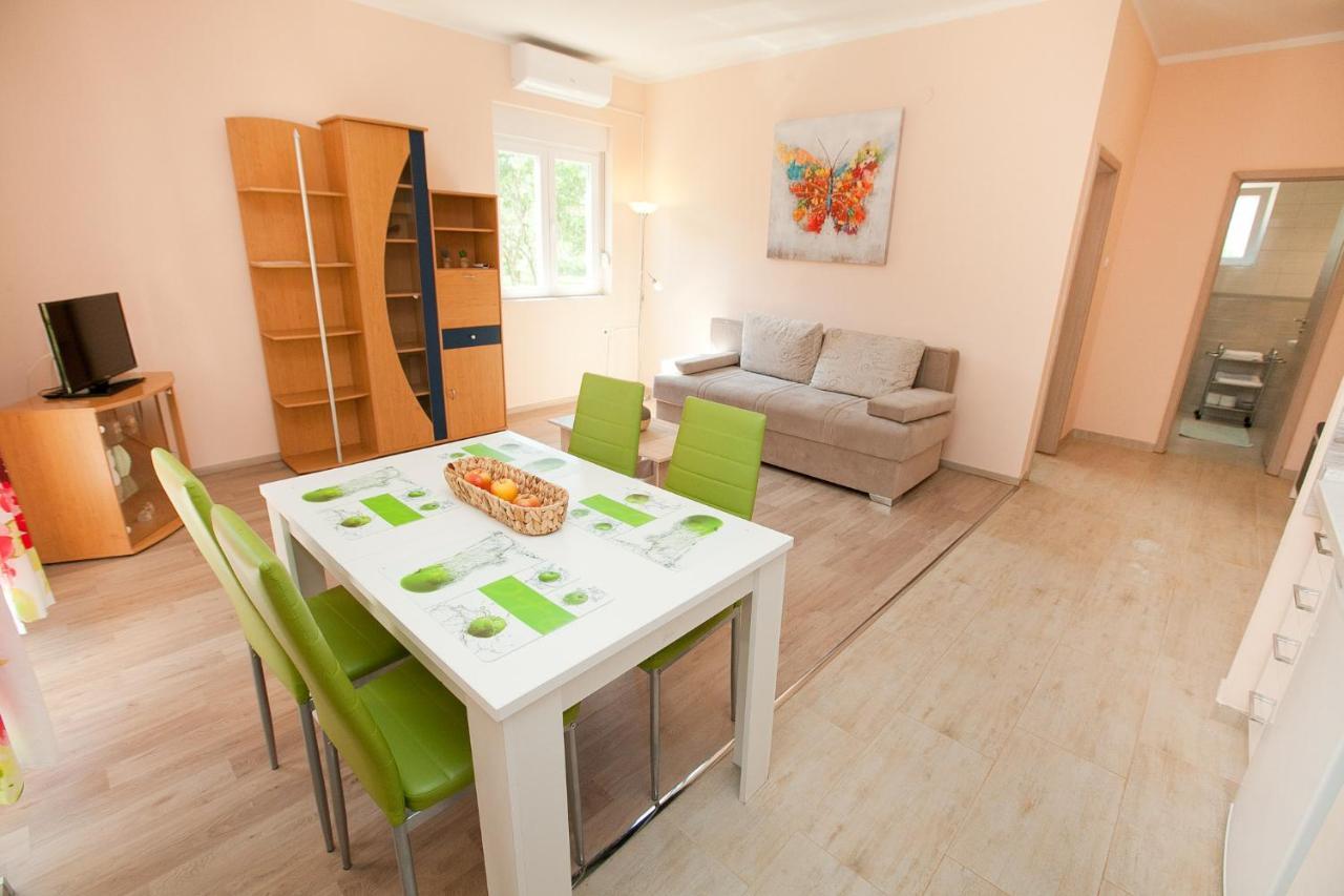 Apartmani Lea Стариград-Пакленица Экстерьер фото